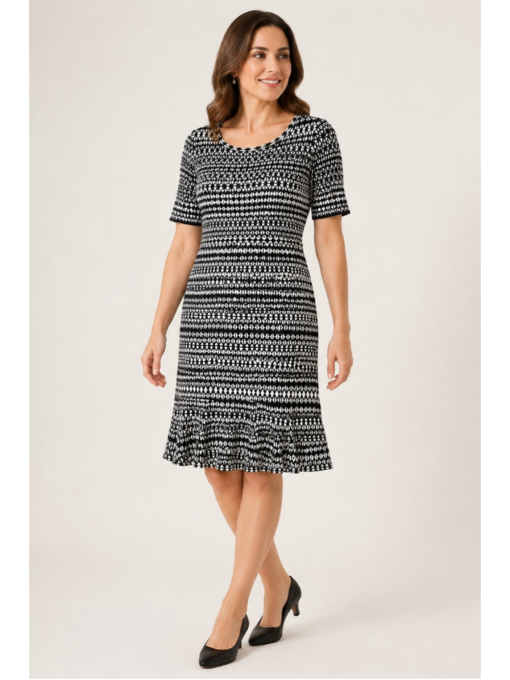 Dressbarn M Black Cream Geometric Heavy Knit Flounce Hem Dress